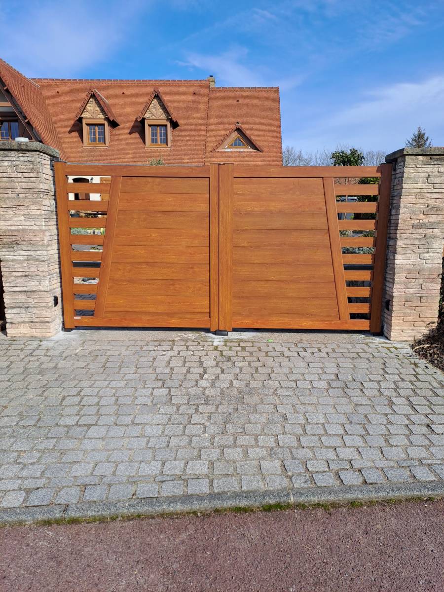 Installation  d'un portail aluminium battant motorisé à toussaint 76